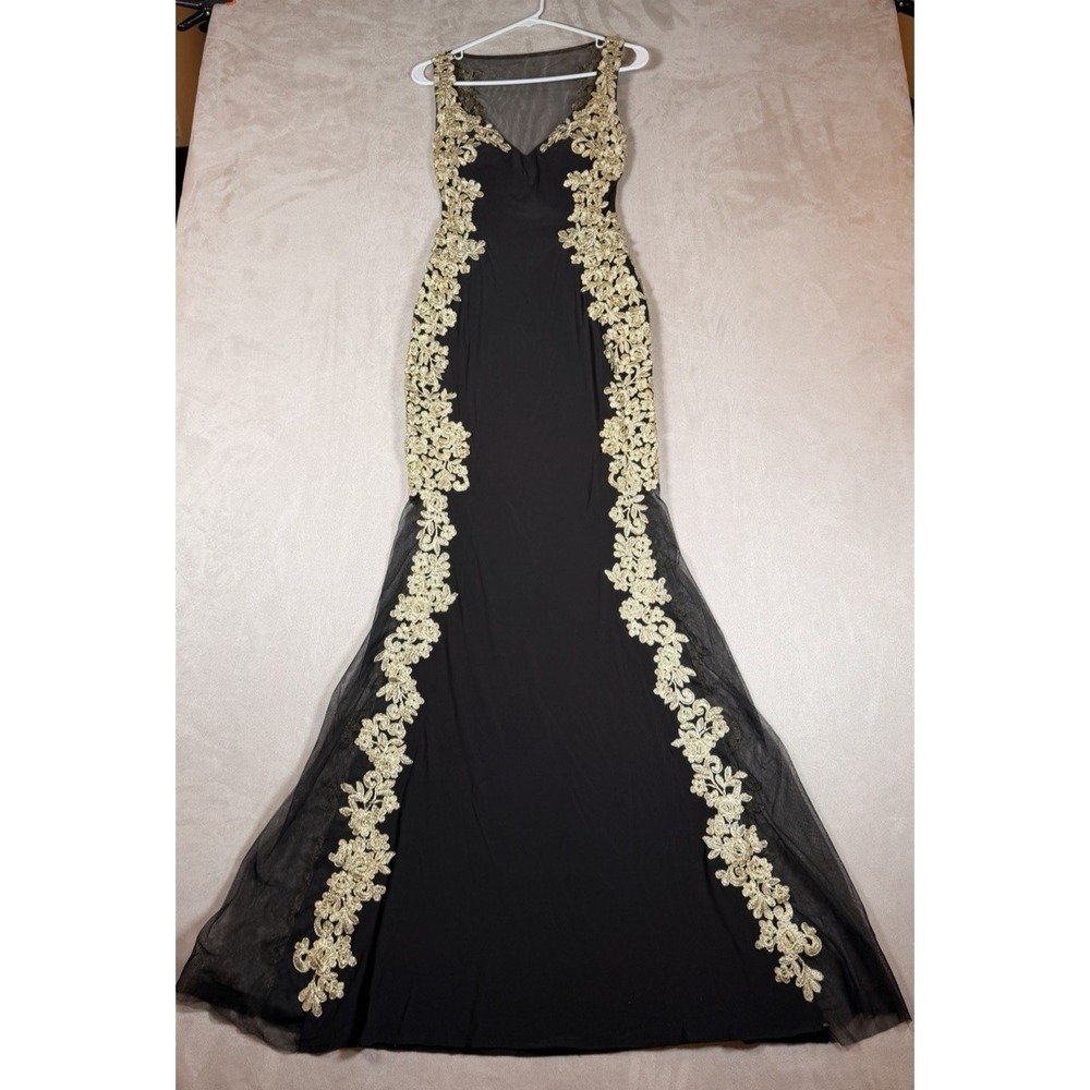 Betsy & Adam Women's 0 Black Gold Embroidered Mermaid Formal Evening Gown - Picture 12 of 16